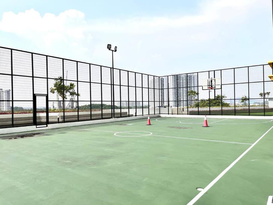 Urban Home-Swimming Pool-City Center Malacca Esterno foto